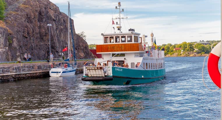 Direct to the City with M/S Emilie