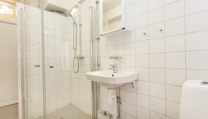 aparthotel stockholm old town: superio one bedroom apartment - shower